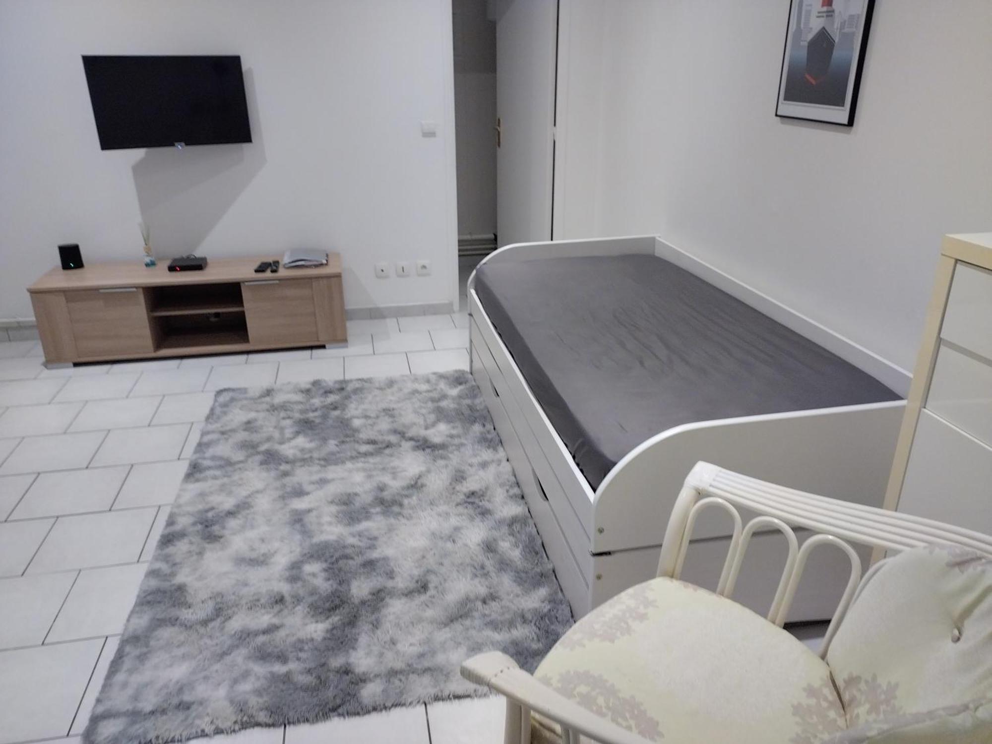 Studio Charmant Canape Lit Netflix Prime Video Wifi Dazn لو هافر المظهر الخارجي الصورة
